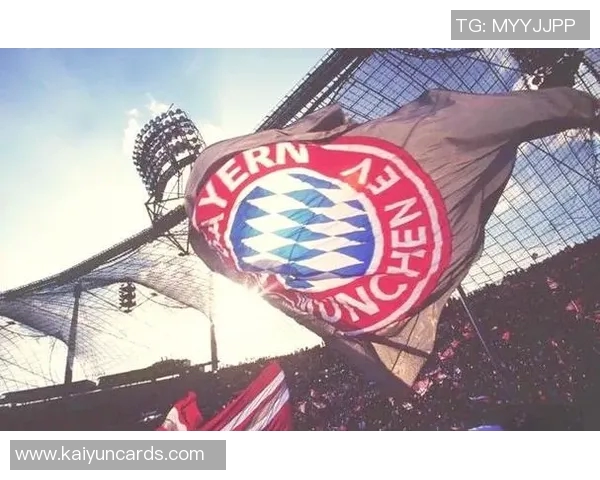 拜仁与巴萨争抢17岁中场新星泽卢卡斯引发关注